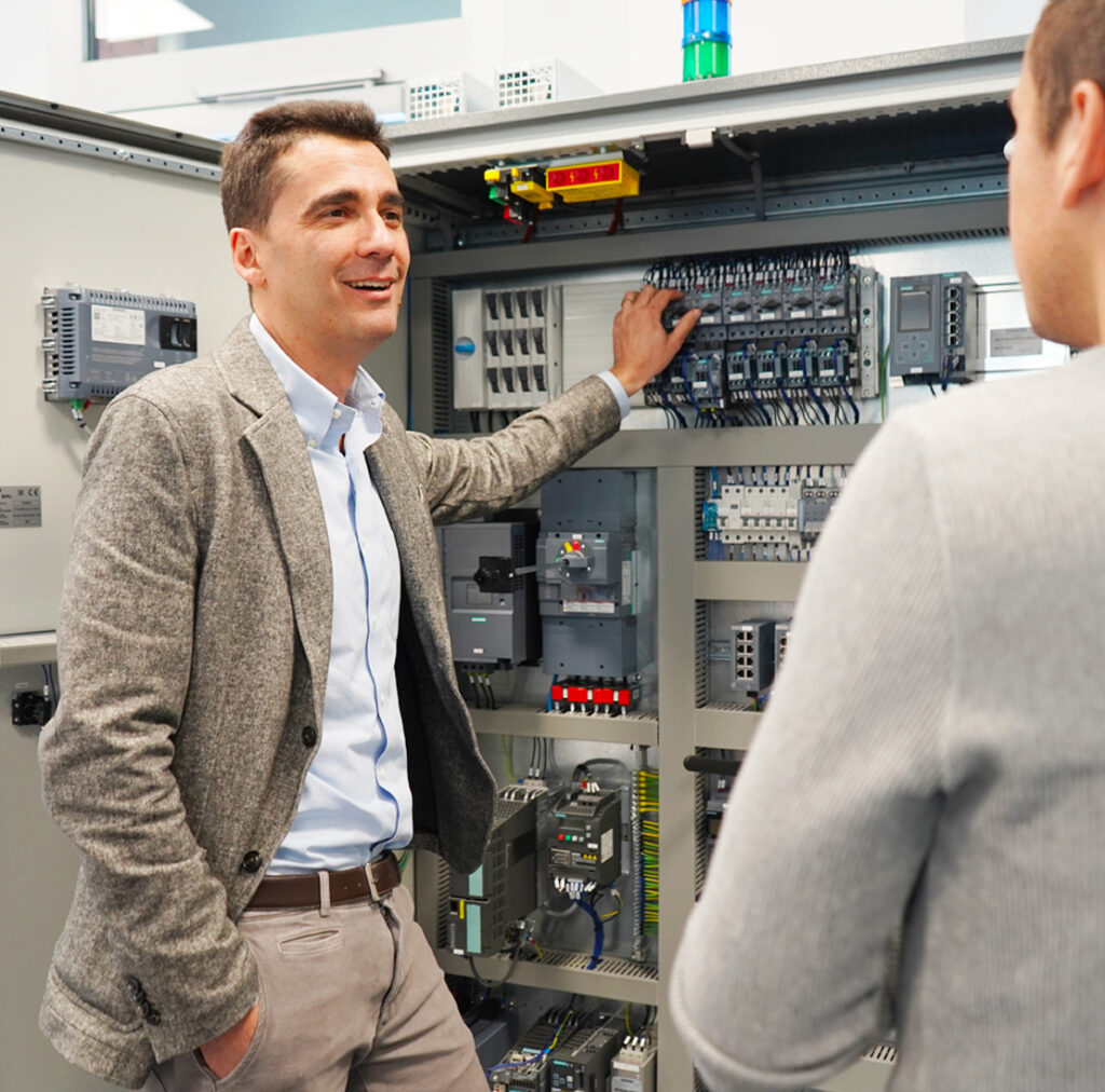 Programma di formazione multi-brand per l’automazione industriale