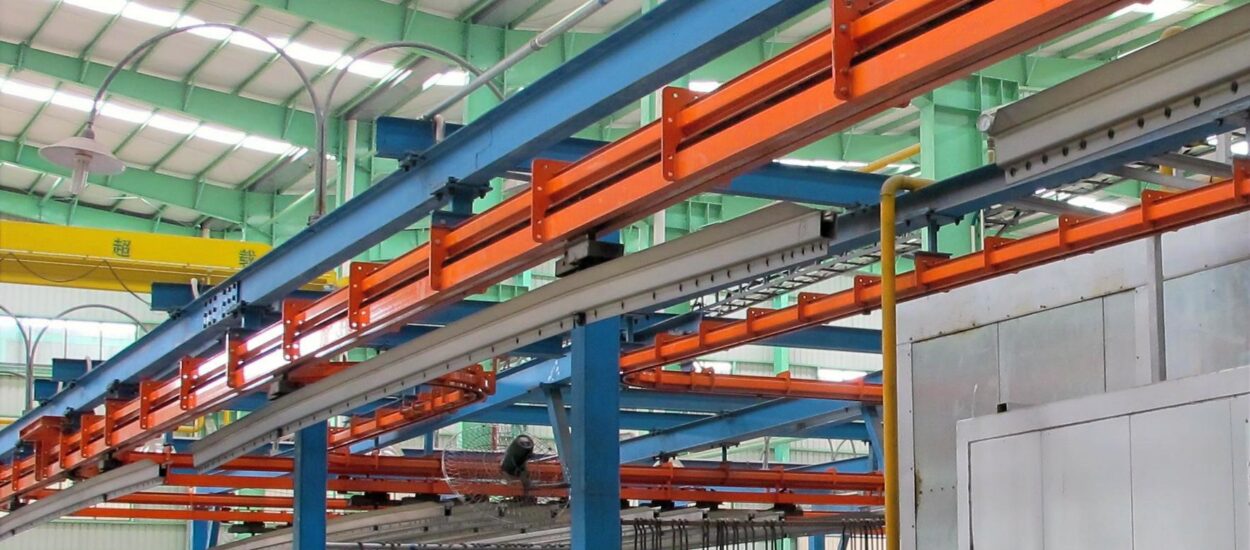 Un’ampia gamma di sistemi di trasporto per il settore dei trattamenti delle superfici